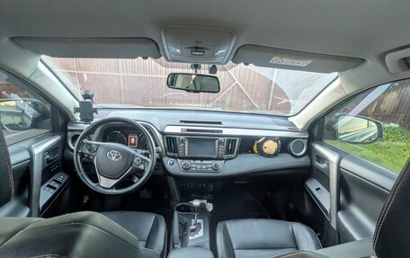 Toyota RAV4, 2016 год, 2 100 000 рублей, 6 фотография