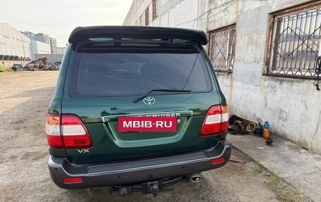 Toyota Land Cruiser 100 рестайлинг 2, 2006 год, 3 199 000 рублей, 2 фотография