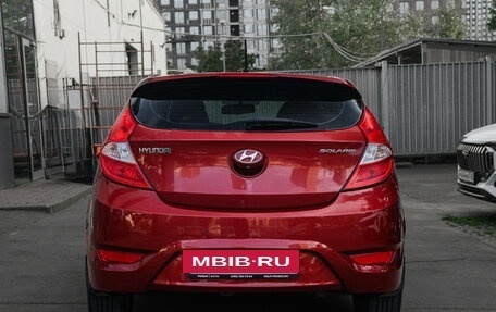Hyundai Solaris II рестайлинг, 2013 год, 850 000 рублей, 5 фотография