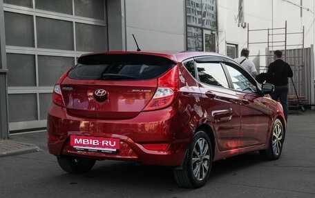 Hyundai Solaris II рестайлинг, 2013 год, 850 000 рублей, 4 фотография