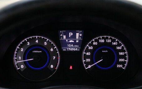 Hyundai Solaris II рестайлинг, 2013 год, 850 000 рублей, 15 фотография