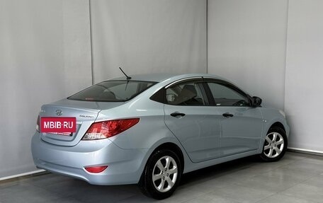 Hyundai Solaris II рестайлинг, 2013 год, 800 000 рублей, 3 фотография