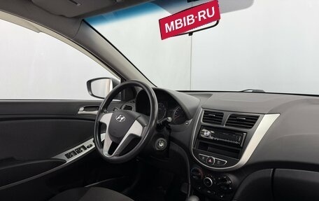 Hyundai Solaris II рестайлинг, 2013 год, 800 000 рублей, 4 фотография