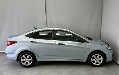 Hyundai Solaris II рестайлинг, 2013 год, 800 000 рублей, 10 фотография