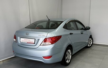 Hyundai Solaris II рестайлинг, 2013 год, 800 000 рублей, 12 фотография
