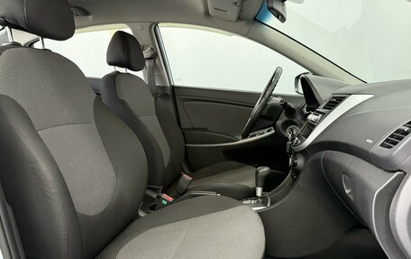 Hyundai Solaris II рестайлинг, 2013 год, 800 000 рублей, 22 фотография