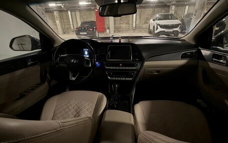 Hyundai Sonata VII, 2018 год, 1 700 000 рублей, 3 фотография