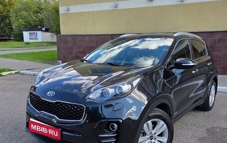 KIA Sportage IV рестайлинг, 2018 год, 2 220 000 рублей, 1 фотография