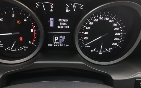 Toyota Land Cruiser 200, 2014 год, 3 995 000 рублей, 2 фотография