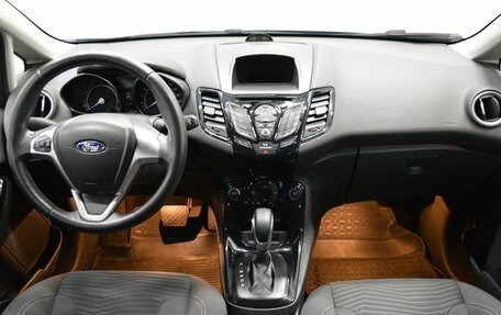 Ford Fiesta, 2016 год, 800 000 рублей, 14 фотография