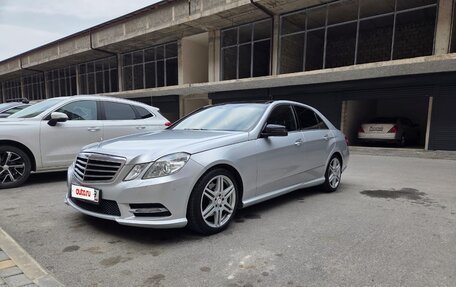 Mercedes-Benz E-Класс, 2011 год, 1 400 000 рублей, 3 фотография