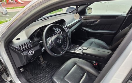Mercedes-Benz E-Класс, 2011 год, 1 400 000 рублей, 10 фотография