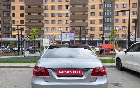 Mercedes-Benz E-Класс, 2011 год, 1 400 000 рублей, 6 фотография