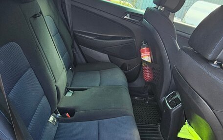 Hyundai Tucson III, 2018 год, 2 400 000 рублей, 6 фотография