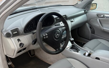 Mercedes-Benz C-Класс, 2004 год, 600 000 рублей, 9 фотография