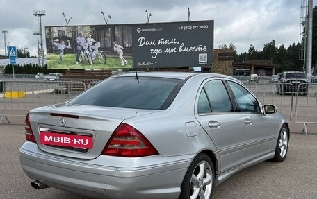 Mercedes-Benz C-Класс, 2004 год, 600 000 рублей, 6 фотография