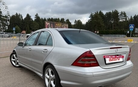 Mercedes-Benz C-Класс, 2004 год, 600 000 рублей, 2 фотография