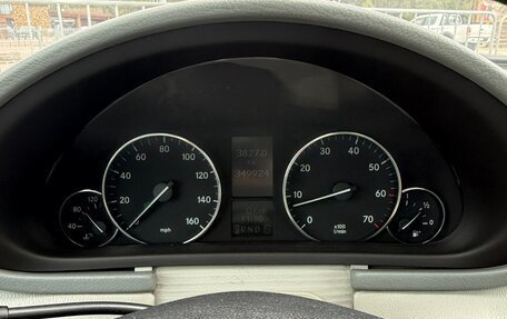 Mercedes-Benz C-Класс, 2004 год, 600 000 рублей, 22 фотография