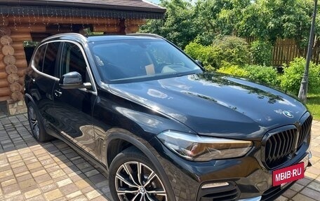 BMW X5, 2019 год, 5 650 000 рублей, 2 фотография