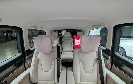 Mercedes-Benz V-Класс, 2026 год, 14 999 999 рублей, 14 фотография