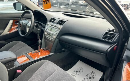 Toyota Camry, 2010 год, 1 299 000 рублей, 13 фотография
