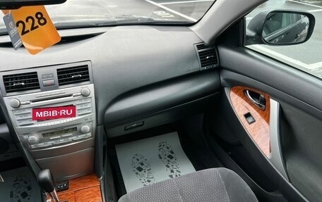 Toyota Camry, 2010 год, 1 299 000 рублей, 16 фотография