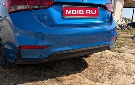 Hyundai Solaris II рестайлинг, 2017 год, 1 000 000 рублей, 1 фотография