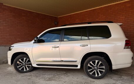 Toyota Land Cruiser 200, 2016 год, 5 500 000 рублей, 2 фотография