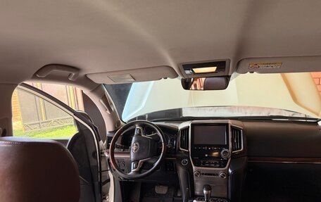 Toyota Land Cruiser 200, 2016 год, 5 500 000 рублей, 10 фотография