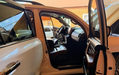 Toyota Land Cruiser 200, 2016 год, 5 500 000 рублей, 14 фотография