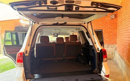 Toyota Land Cruiser 200, 2016 год, 5 500 000 рублей, 18 фотография