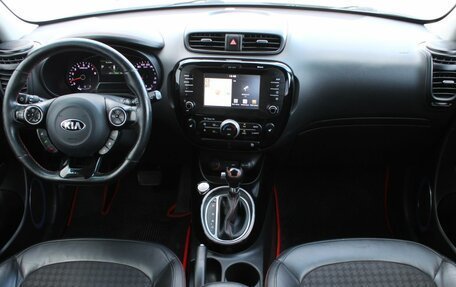 KIA Soul II рестайлинг, 2016 год, 1 370 000 рублей, 16 фотография