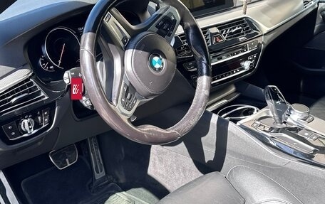 BMW 5 серия, 2018 год, 3 300 000 рублей, 7 фотография