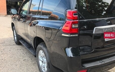 Toyota Land Cruiser Prado 150 рестайлинг 2, 2021 год, 5 490 000 рублей, 3 фотография