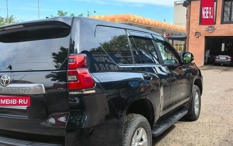 Toyota Land Cruiser Prado 150 рестайлинг 2, 2021 год, 5 490 000 рублей, 4 фотография