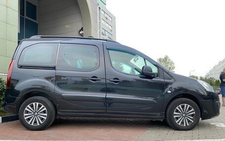 Peugeot Partner II рестайлинг 2, 2017 год, 900 000 рублей, 3 фотография