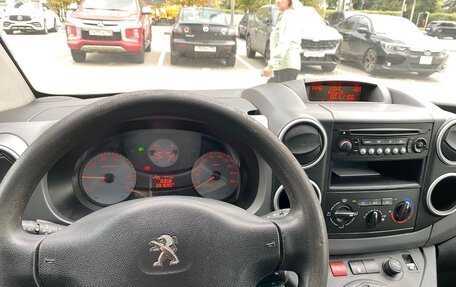 Peugeot Partner II рестайлинг 2, 2017 год, 900 000 рублей, 9 фотография