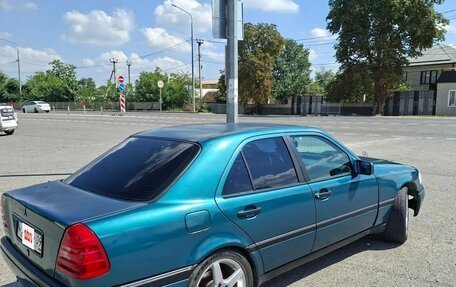 Mercedes-Benz C-Класс, 1995 год, 310 000 рублей, 5 фотография