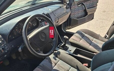 Mercedes-Benz C-Класс, 1995 год, 310 000 рублей, 17 фотография