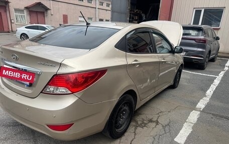 Hyundai Solaris II рестайлинг, 2011 год, 299 999 рублей, 8 фотография