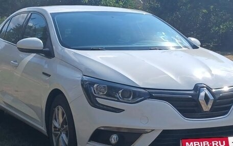 Renault Megane IV, 2018 год, 1 580 000 рублей, 2 фотография