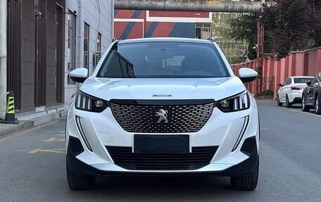Peugeot 2008 II, 2023 год, 1 200 666 рублей, 2 фотография