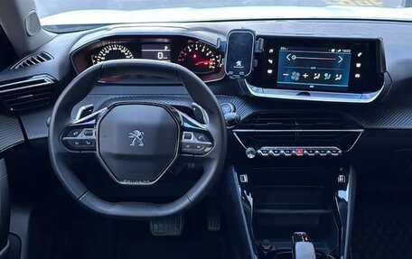 Peugeot 2008 II, 2023 год, 1 200 666 рублей, 11 фотография