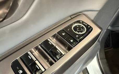 Toyota RAV4, 2026 год, 5 180 000 рублей, 27 фотография