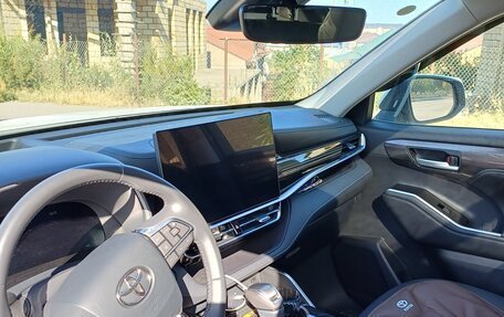 Toyota Highlander, 2025 год, 5 190 000 рублей, 8 фотография