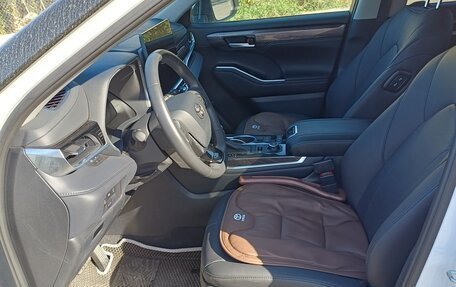 Toyota Highlander, 2025 год, 5 190 000 рублей, 14 фотография