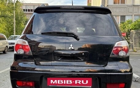 Mitsubishi Outlander III рестайлинг 3, 2004 год, 900 000 рублей, 6 фотография