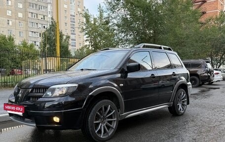 Mitsubishi Outlander III рестайлинг 3, 2004 год, 900 000 рублей, 3 фотография