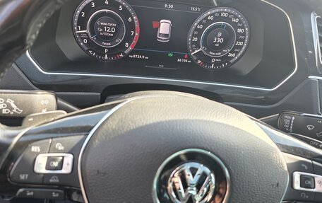 Volkswagen Tiguan II, 2017 год, 2 400 000 рублей, 4 фотография