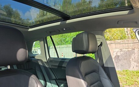 Volkswagen Tiguan II, 2017 год, 2 400 000 рублей, 10 фотография